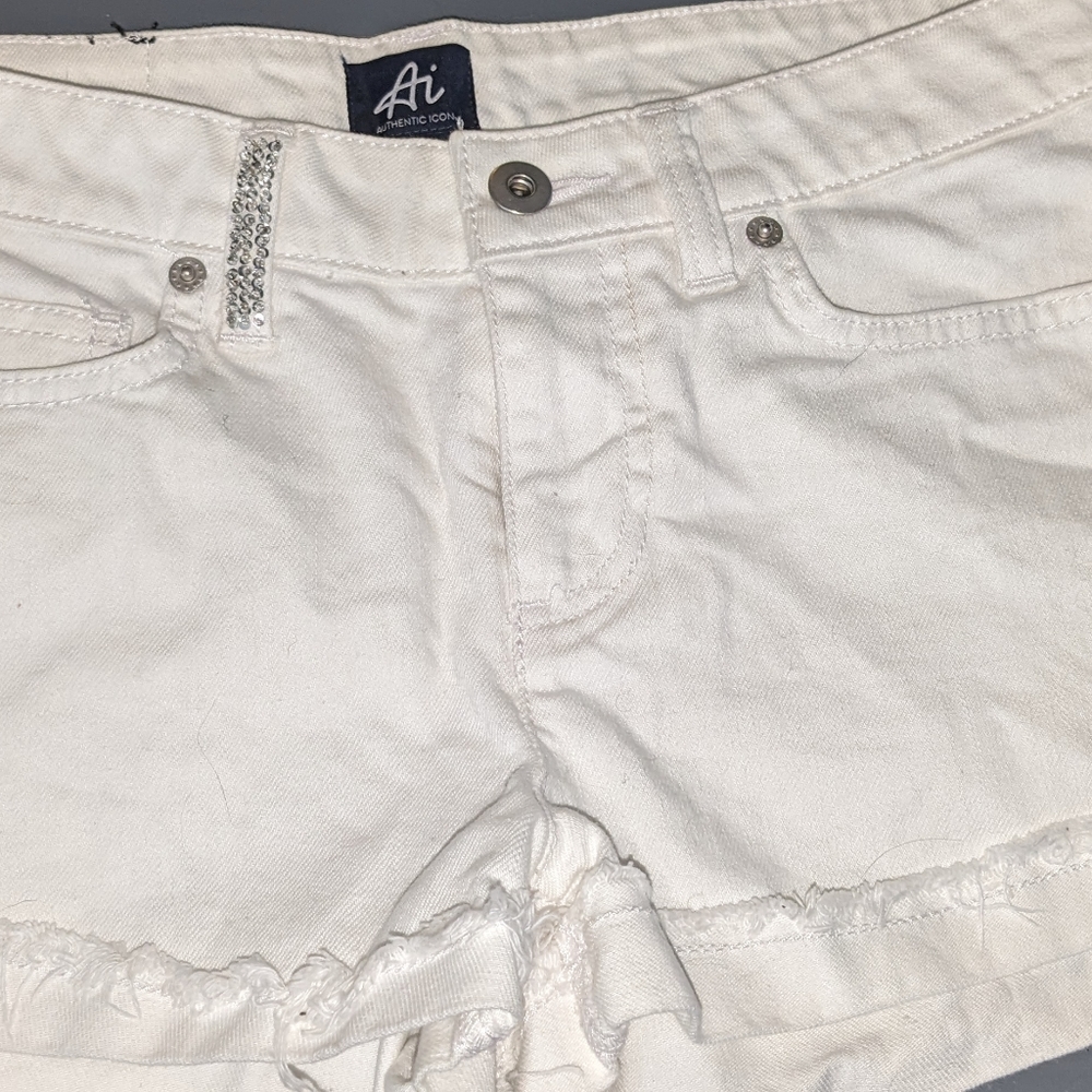 SHORTS Authentic Icon White Red Mini Jean Shorts